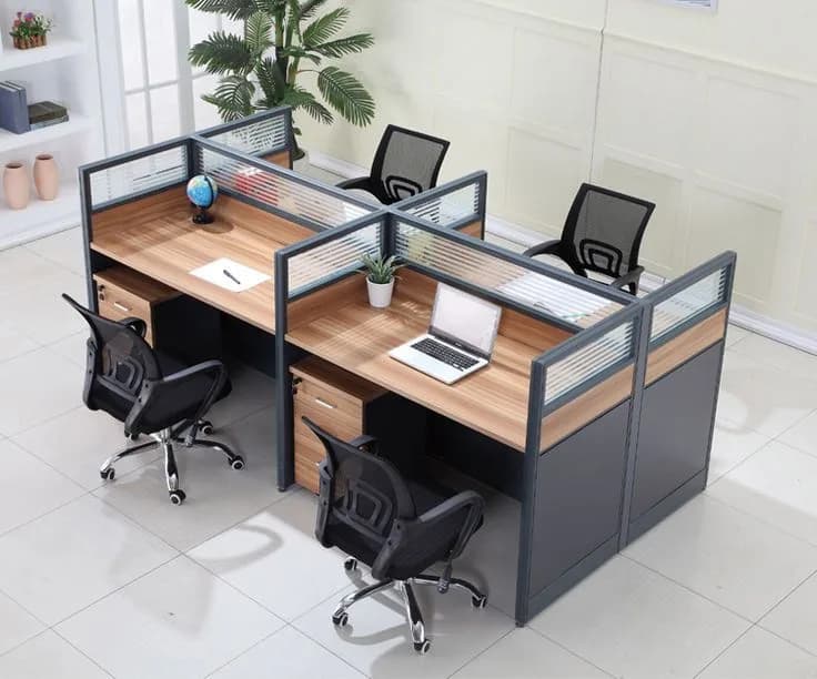 Kacyiru workstation desk